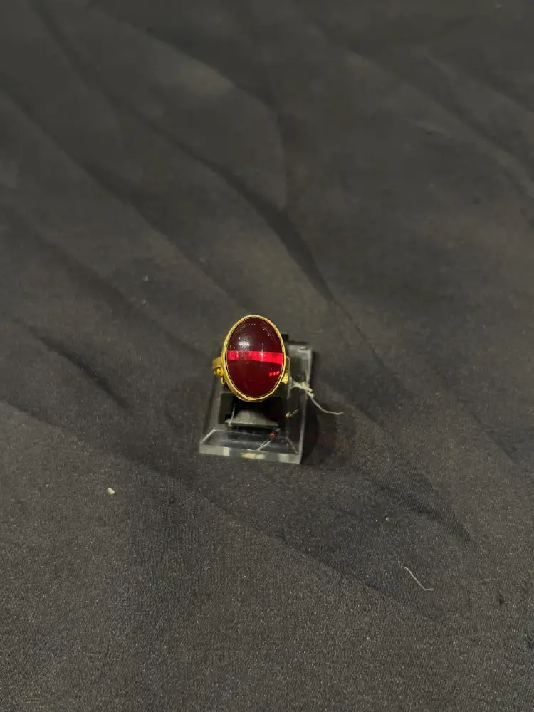 Goldplated adjustable Ring with red stone