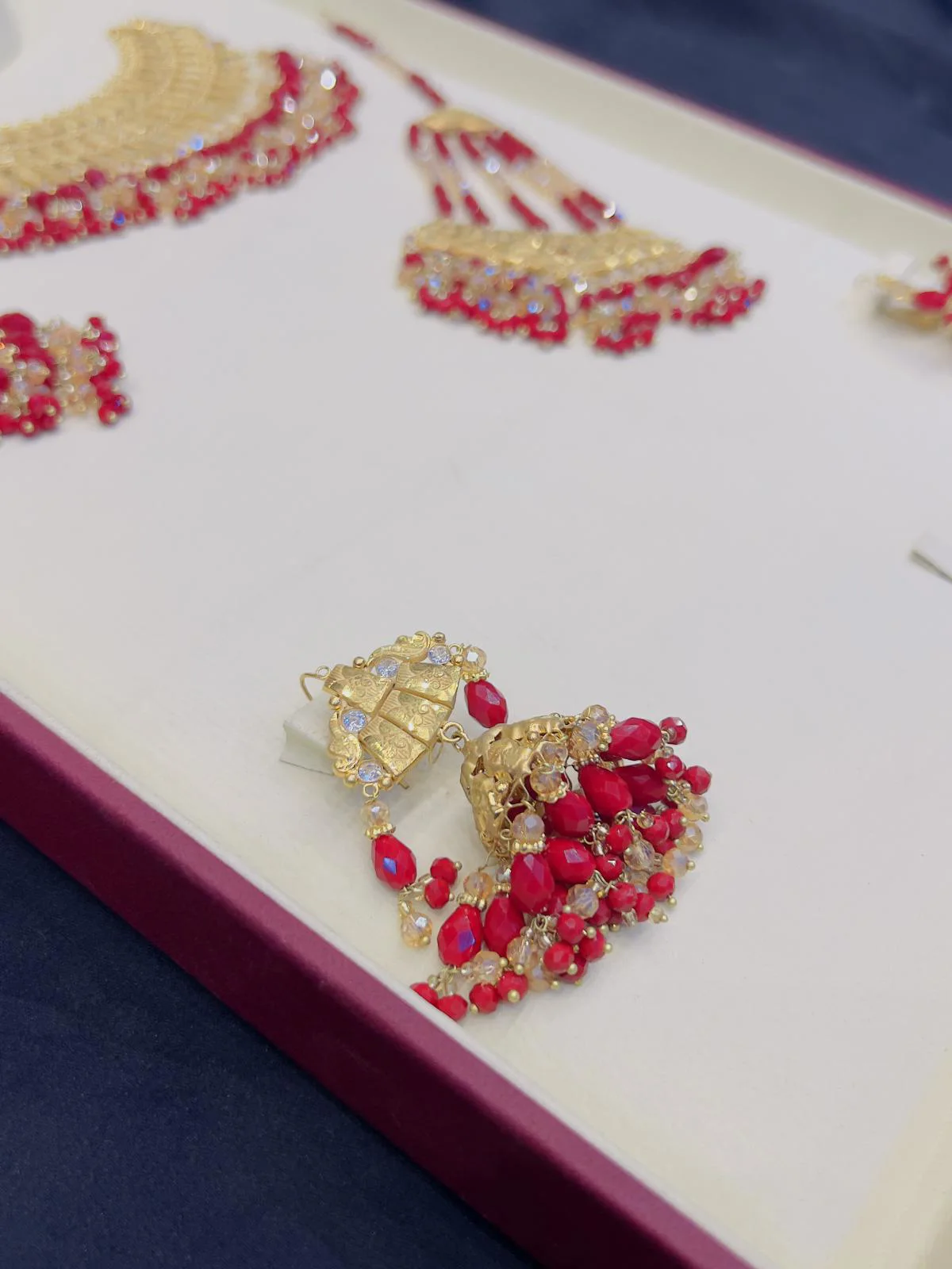 Beautiful bridle  gold polish necklace set with real goldlook