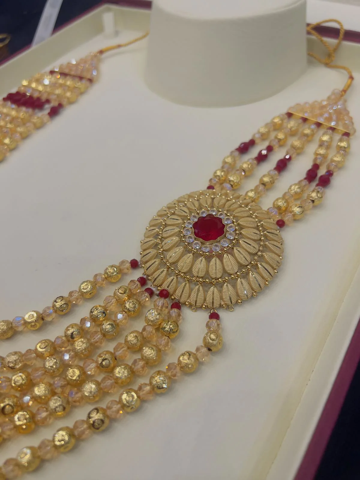 Gold polished katmala