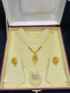 Beautiful  Gold Polish Locket Set  with real gold look view 1