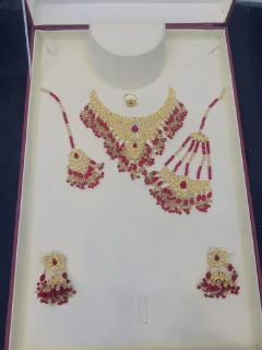 Beautiful gold polish necklace set with real goldlook view 1
