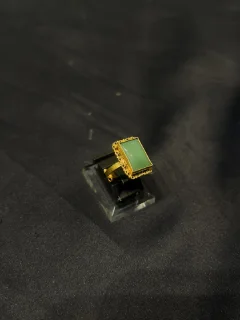 Goldplated adjustable Ring in green stone view 1